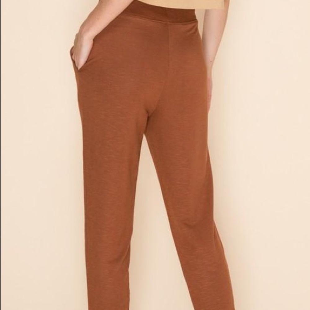 ULTRA COMFORTABLE JOGGERS-HAZELNUT - Picture 8 of 10